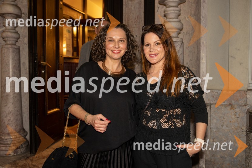  Gaja Kryštufek Gostiša, poslovna sekretarka, Prešernovo Gledališče Kranj;  Eva Belčič, vodja marketinga in odnosov z javnostmi, Prešernovo gledališče KranjPredsednice, premiera, Prešernovo gledališče Kranj