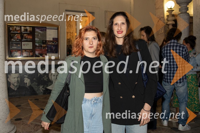  Nina  Ramšak Marković, režiserka;  Miranda  Trnjanin, igralkaPredsednice, premiera, Prešernovo gledališče Kranj