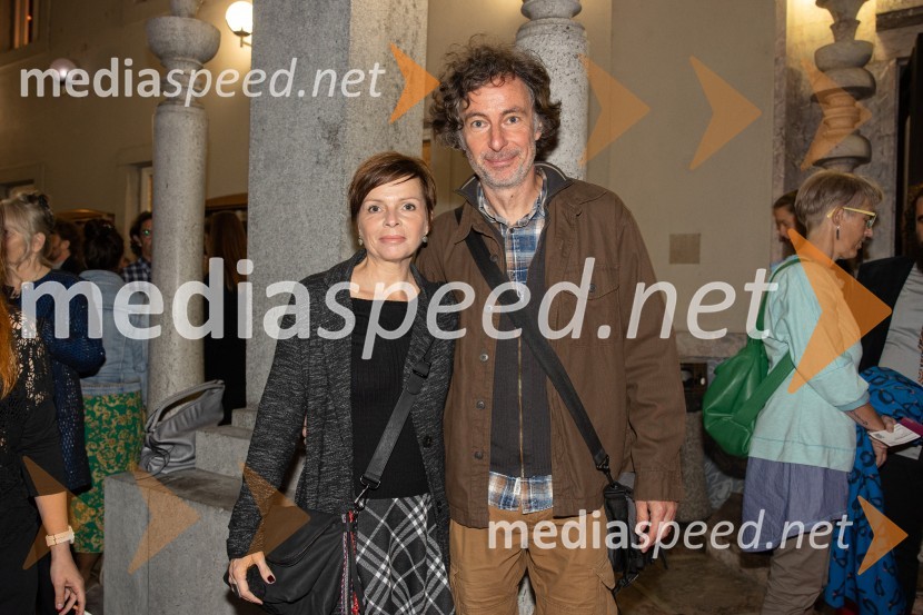  Vesna  Slapar, igralka;  ... Predsednice, premiera, Prešernovo gledališče Kranj