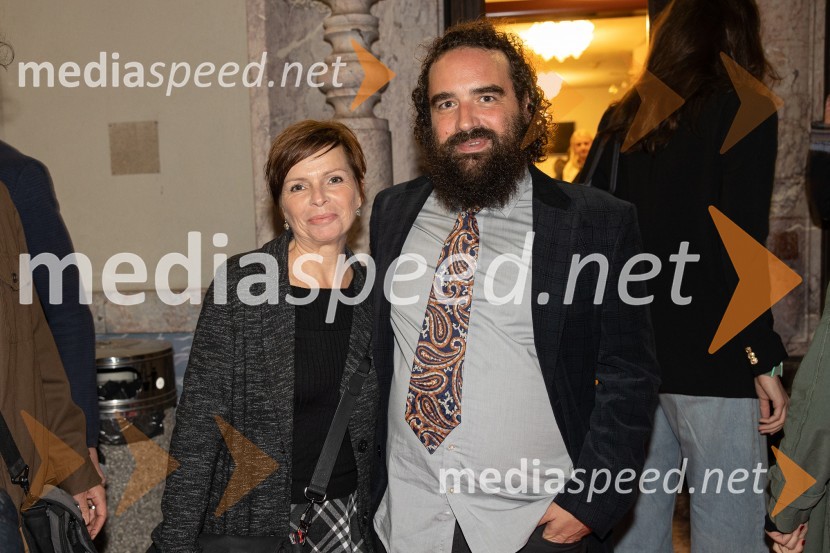  Vesna  Slapar, igralka;   Jure Novak, režiser, direktor, Prešernovo gledališče KranjPredsednice, premiera, Prešernovo gledališče Kranj
