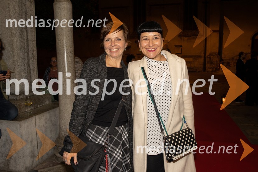  Vesna  Slapar, igralka;  ... Predsednice, premiera, Prešernovo gledališče Kranj