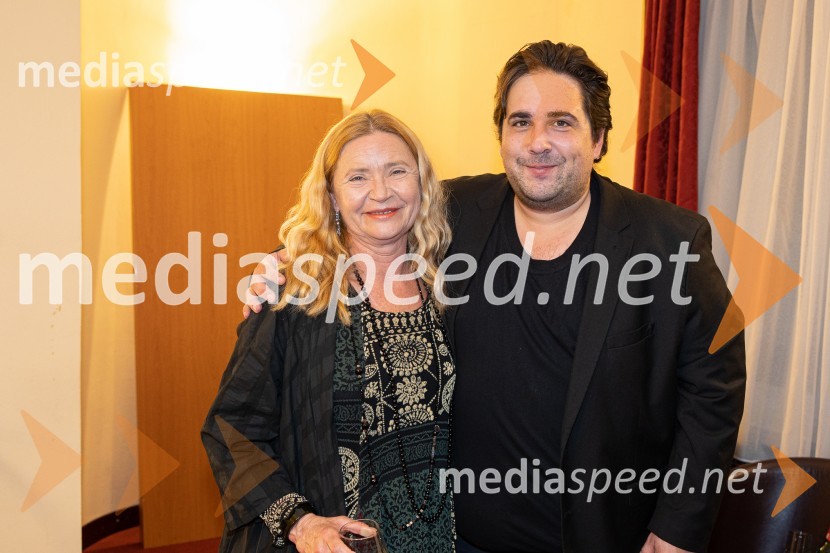  Vesna  Jevnikar, igralka;  Branko Mrak, pozavnistPredsednice, premiera, Prešernovo gledališče Kranj