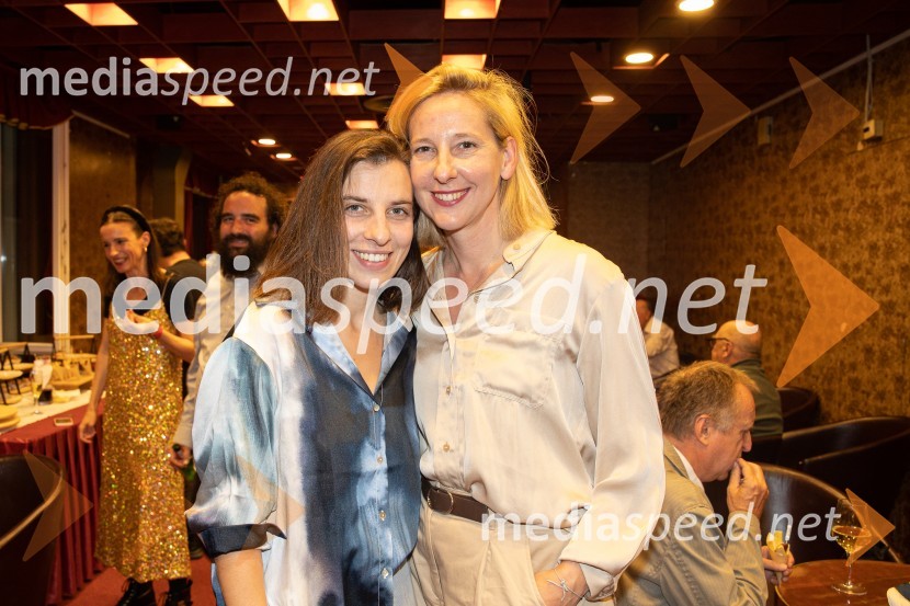  Tina Resman, igralka;  ... Predsednice, premiera, Prešernovo gledališče Kranj
