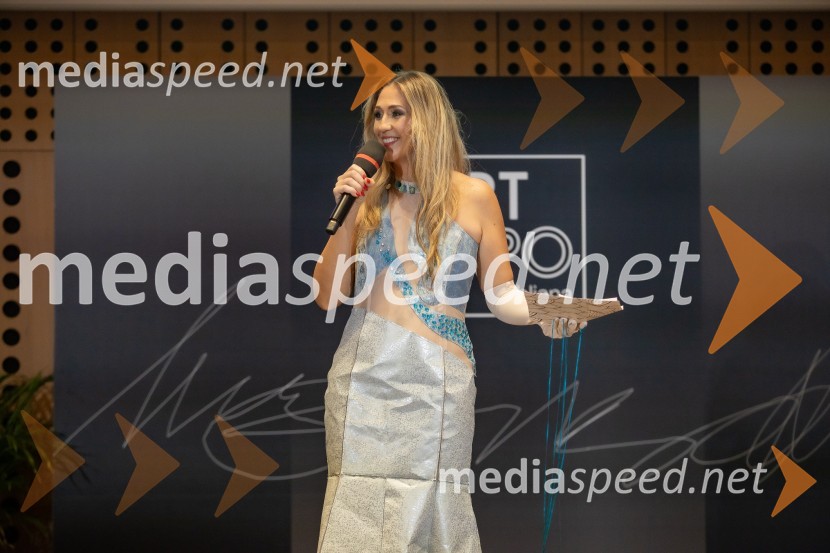  Kaly Kolonič, voditeljica, lastnica licence World Top Model Slovenia in lastnica PR Agencije EkskluzivnoWorld Top Model Slovenija 2023