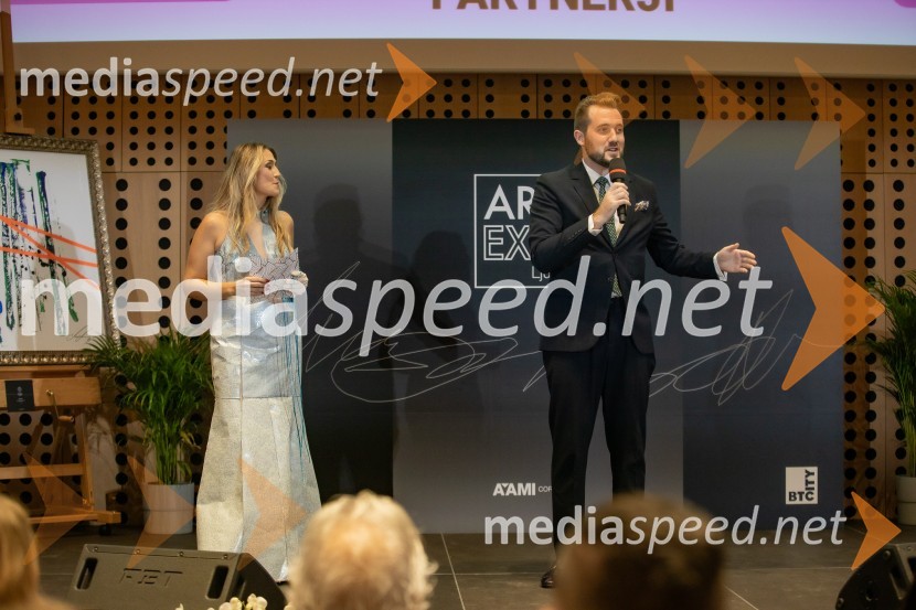  Kaly Kolonič, voditeljica, lastnica licence World Top Model Slovenia in lastnica PR Agencije Ekskluzivno;  ... World Top Model Slovenija 2023