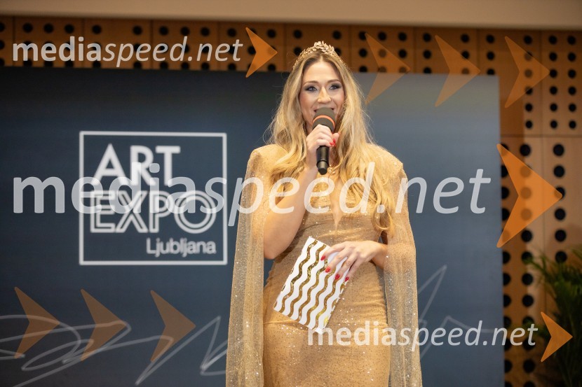  Kaly Kolonič, voditeljica, lastnica licence World Top Model Slovenia in lastnica PR Agencije EkskluzivnoWorld Top Model Slovenija 2023