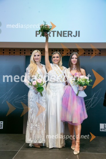  Anita Švajger, 1. spremljevalka World Top Model Slovenija 2023;  Valentina Vatovci, World Top Model Slovenia 2023;  Nina Vinšek, The Look World Top Model 2023World Top Model Slovenija 2023