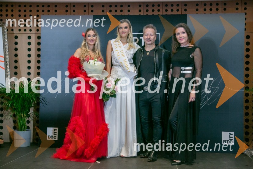  Kaly Kolonič, voditeljica, lastnica licence World Top Model Slovenia in lastnica PR Agencije Ekskluzivno;  Valentina Vatovci, World Top Model Slovenia 2023;  ... ;  ... World Top Model Slovenija 2023