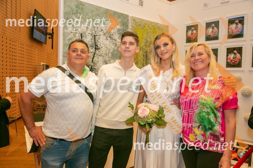  ... ;  ... ;  Valentina Vatovci, World Top Model Slovenia 2023;  ... World Top Model Slovenija 2023