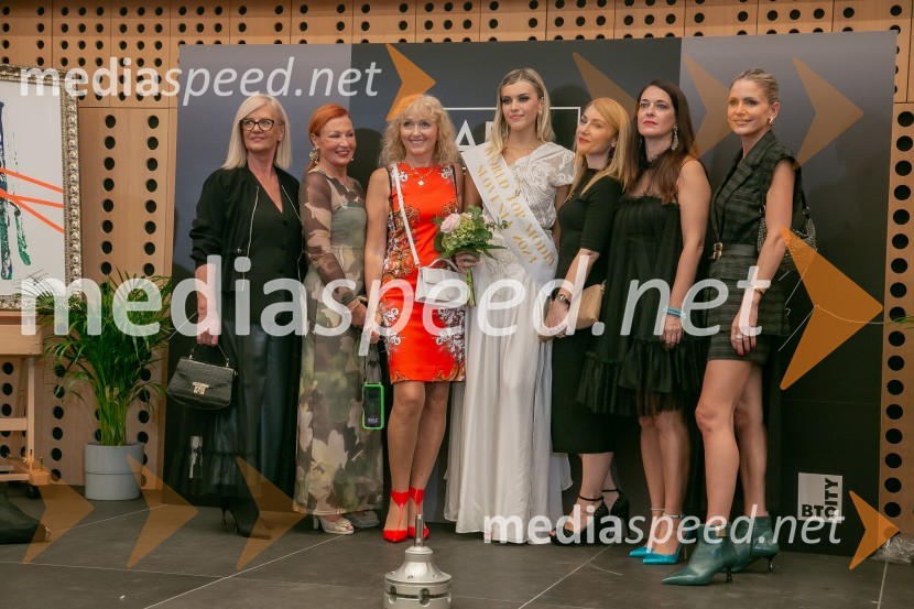  ... ;  ... ;  Lilijana Kastelic, oblikovalka;  Valentina Vatovci, World Top Model Slovenia 2023;  ... ;  ... ;  ... World Top Model Slovenija 2023