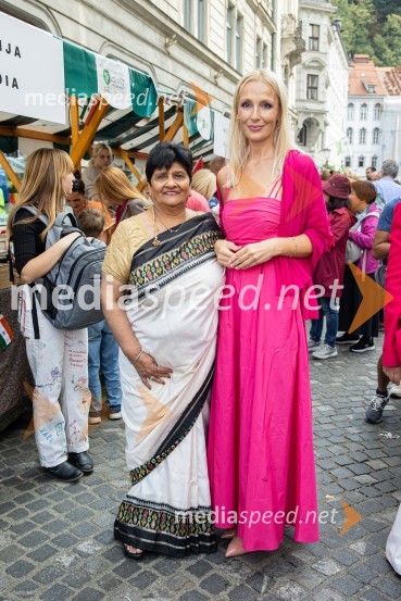 Dobrodelni bazar Mednarodnega združenja žensk - Sila