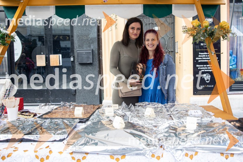 Dobrodelni bazar Mednarodnega združenja žensk - Sila