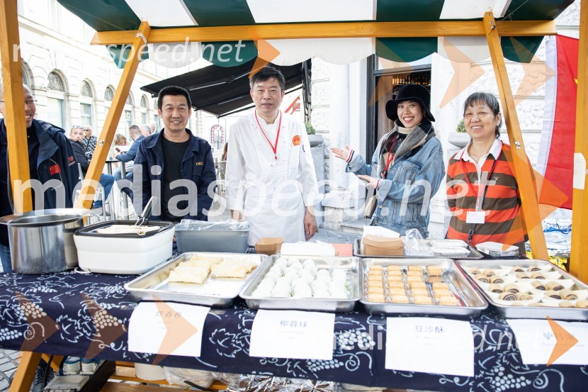 Dobrodelni bazar Mednarodnega združenja žensk - Sila