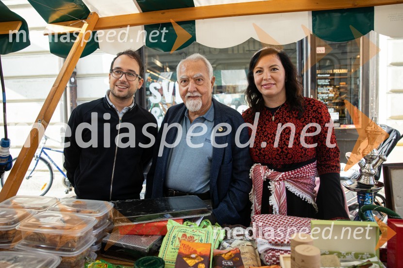 Dobrodelni bazar Mednarodnega združenja žensk - Sila