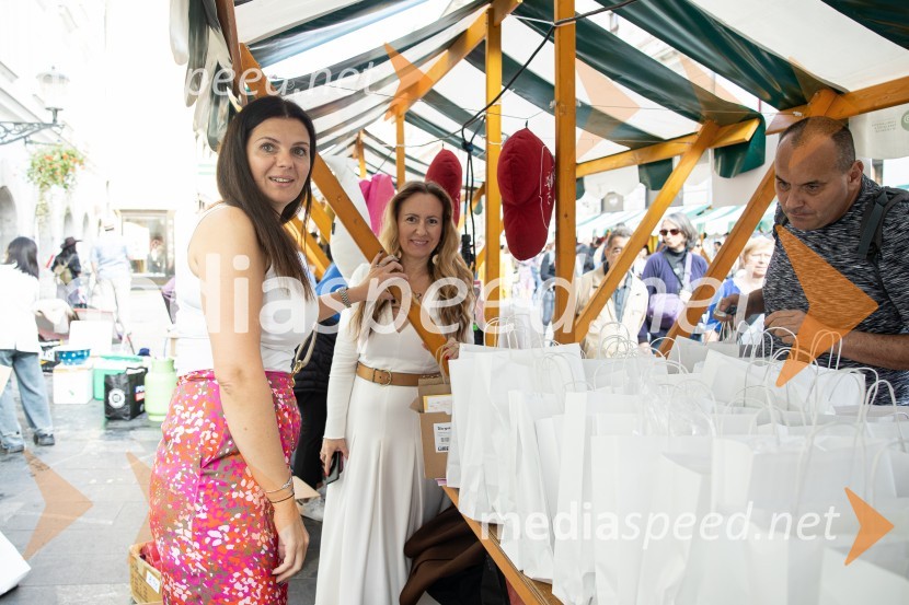 Dobrodelni bazar Mednarodnega združenja žensk - Sila