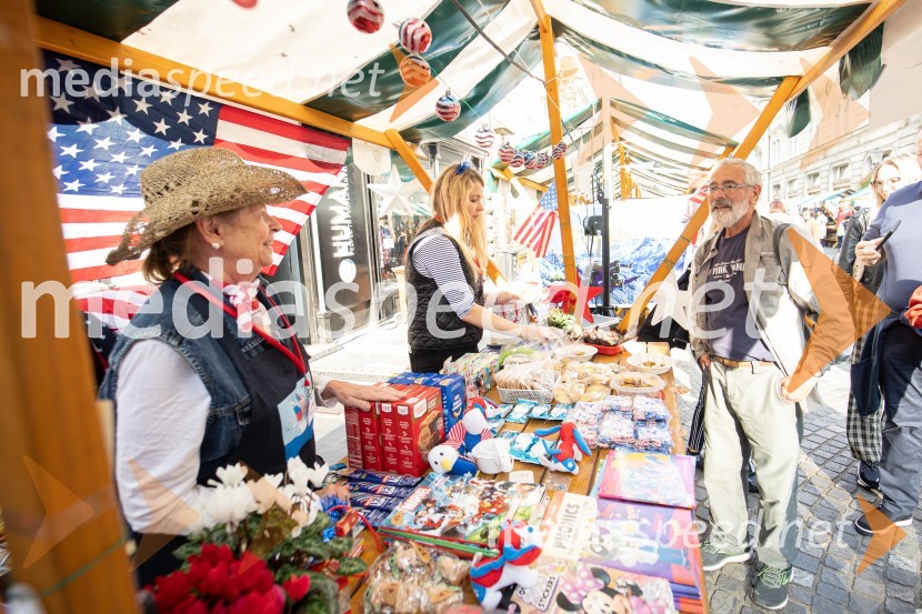 Dobrodelni bazar Mednarodnega združenja žensk - Sila