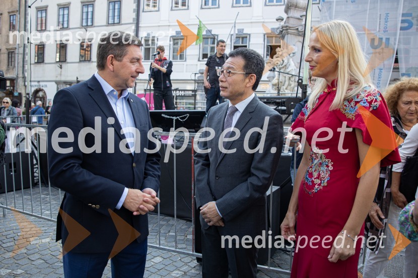 dr. Aleš Musar, lastnik Ruske dače;  ... ;  Lali Sladjana Ilic, predsednica, društvo SILA IWCL - International Women's Club LjubljanaDobrodelni bazar Mednarodnega združenja žensk - Sila