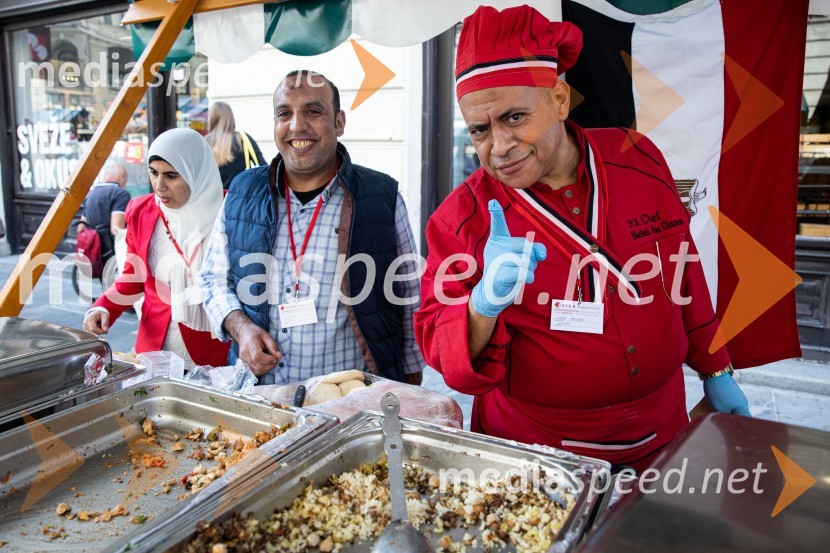 Dobrodelni bazar Mednarodnega združenja žensk - Sila