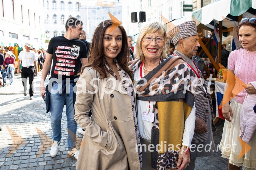  Seethal Kaur;  Nevenka Leban Orešič, pianistka, častna konzulka Republike LitveDobrodelni bazar Mednarodnega združenja žensk - Sila