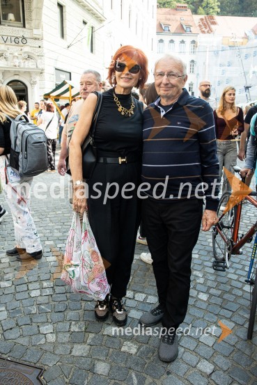  Darinka Pavlič Kamien, strokovnjakinja za komuniciranje; dr. Peter KamienDobrodelni bazar Mednarodnega združenja žensk - Sila