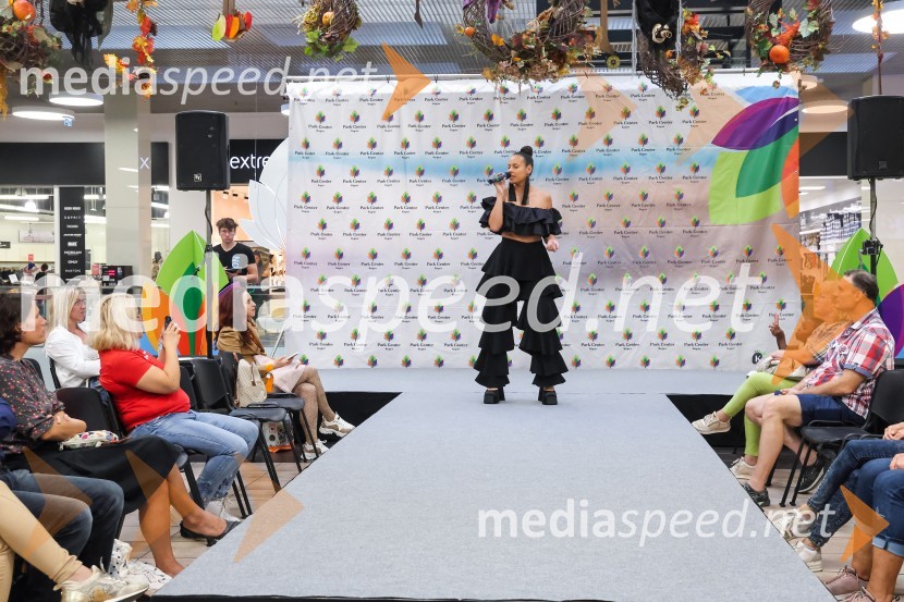  Maria Masle, pevkaModna revija Vulcano models 2023