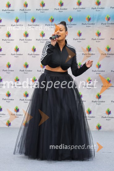  Maria Masle, pevkaModna revija Vulcano models 2023