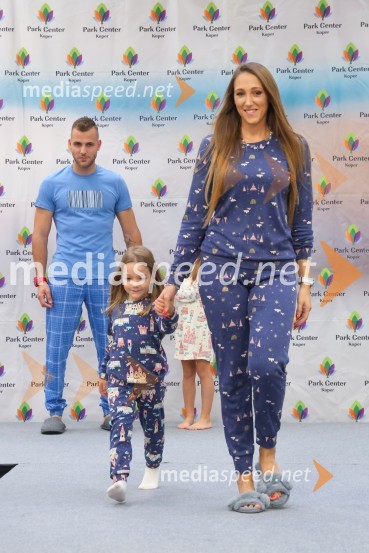  ... ;  Eva Plešnar, modelModna revija Vulcano models 2023