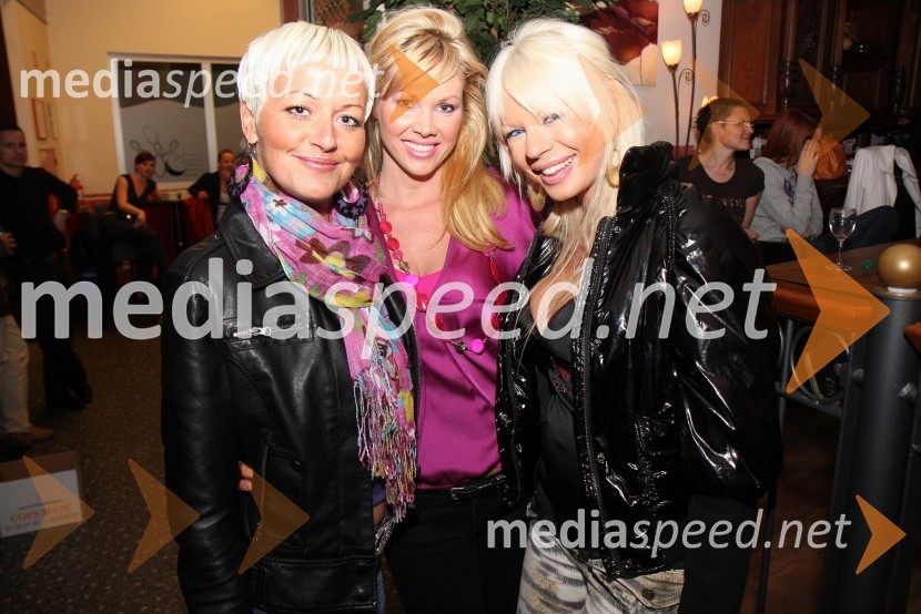 Karin, vedeževalka, Stančka Šukalo Šeško, manekenka ter Urška Čepin, televizijska voditeljica in pevkaTony Cetinski, koncert v Bowling centru Strike