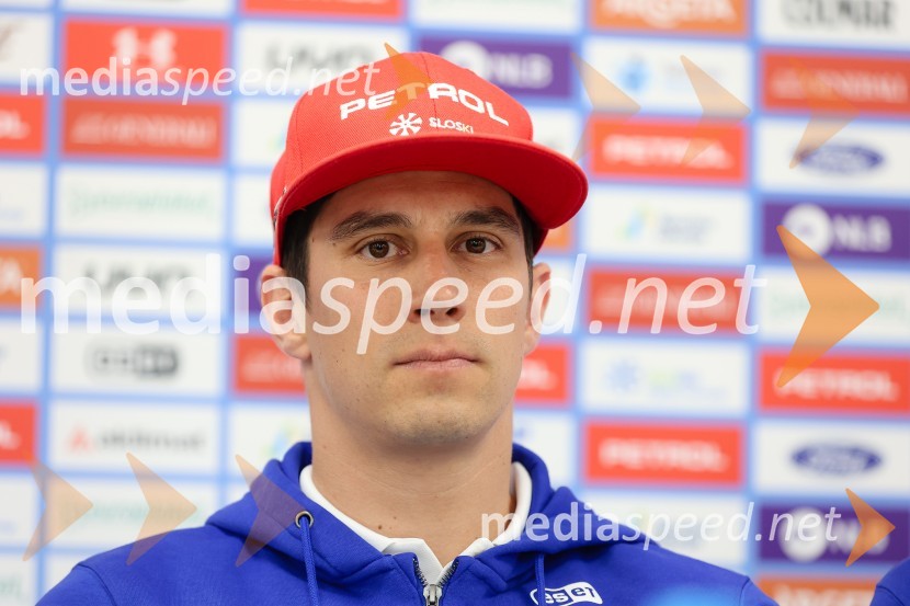  Žan Kranjec, smučarNovinarska konferenca alpskih smučark in smučarjev, ki bodo nastopili na prvi tekmi FIS svetovnega pokala v Söldnu