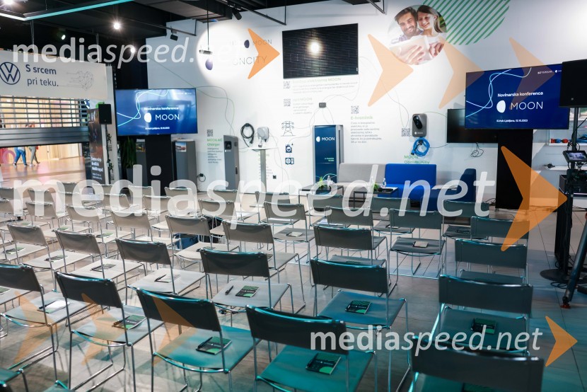 Novinarska konferenca, Porsche ID Hub