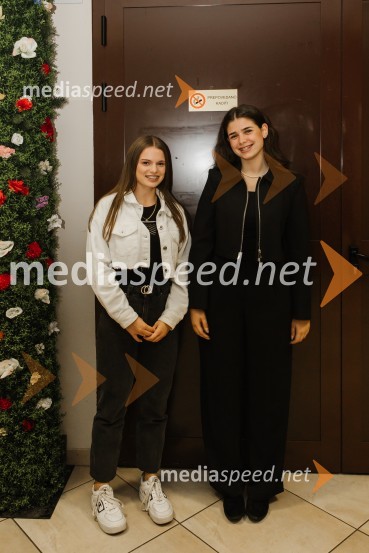 Umirajoči bog Triglav, premiera, SNG Nova Gorica