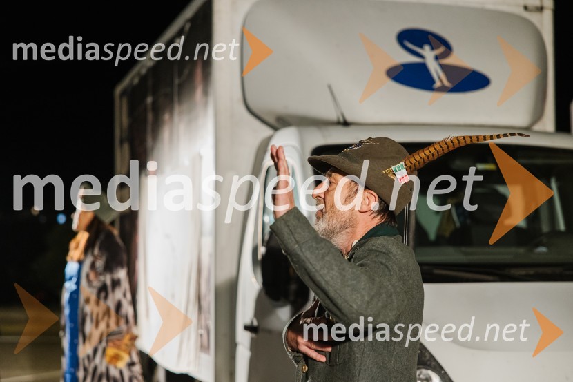  Žiga Saksida, igralecUmirajoči bog Triglav, premiera, SNG Nova Gorica