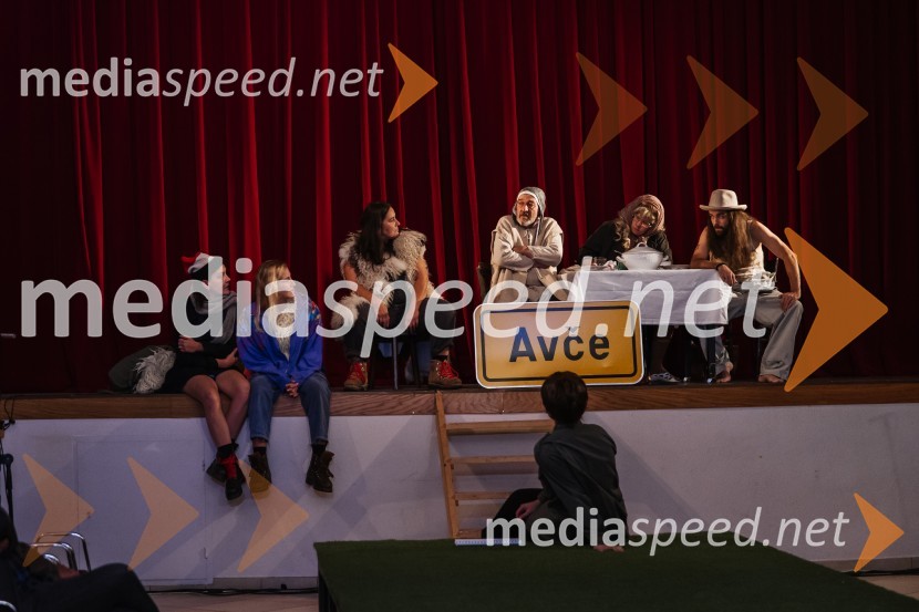 Umirajoči bog Triglav, premiera, SNG Nova Gorica