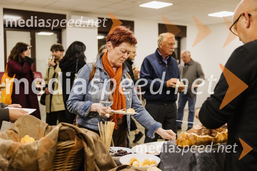 Umirajoči bog Triglav, premiera, SNG Nova Gorica