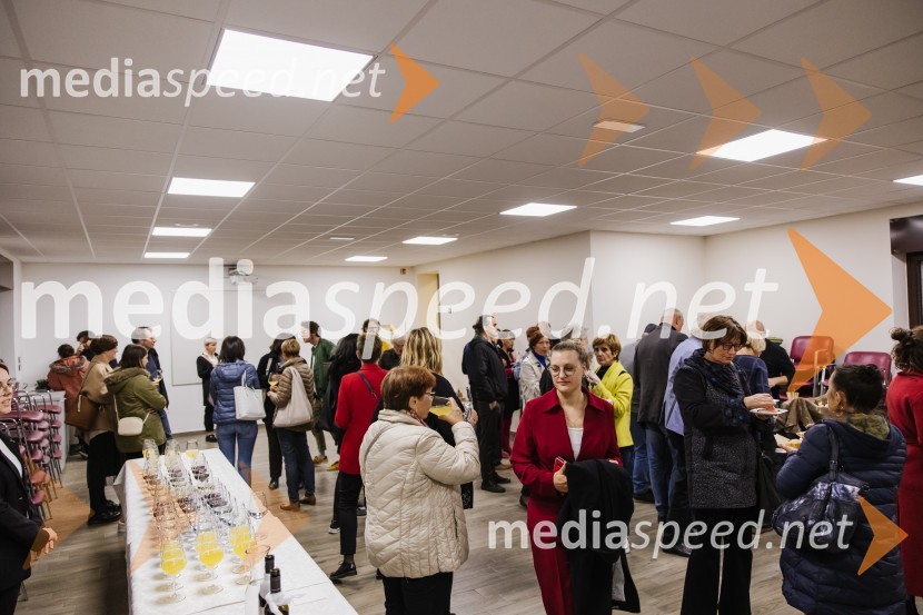 Umirajoči bog Triglav, premiera, SNG Nova Gorica