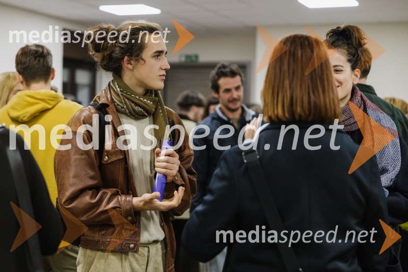 Umirajoči bog Triglav, premiera, SNG Nova Gorica