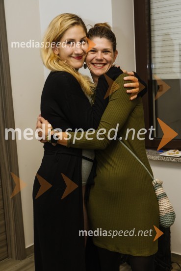  Ivana Percan Kodarin, igralka;  Anja Pišot, lektorica SNG Nova GoricaUmirajoči bog Triglav, premiera, SNG Nova Gorica