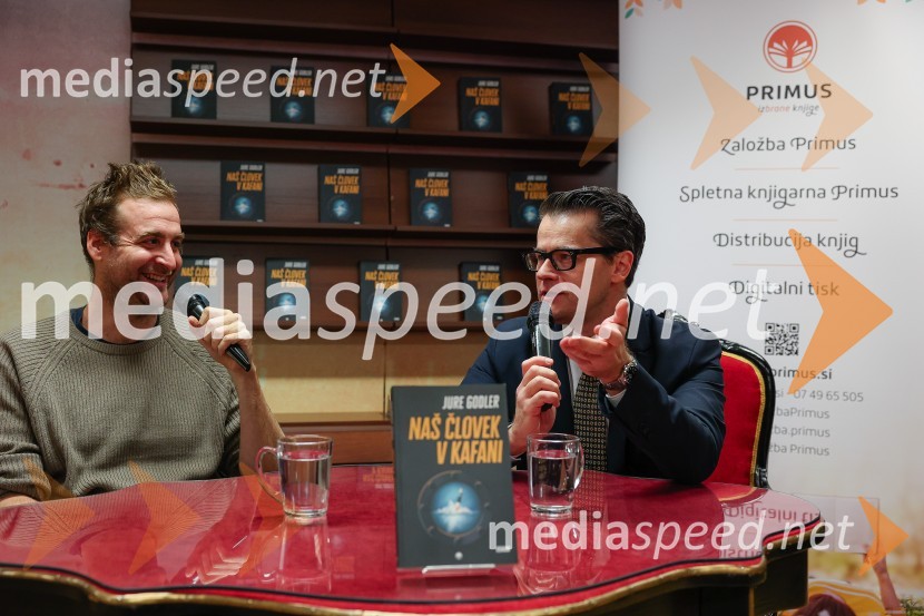  Anže Tomič;  Jure Godler, televizijski voditeljDruženje z Juretom Godlerjem ob izidu romana Naš človek v kafani