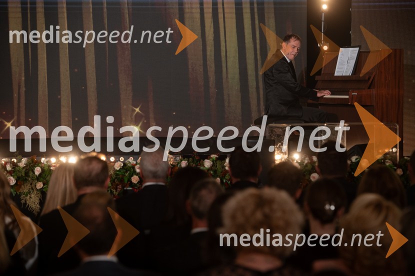  Jure Ivanušič, dramski igralec in glasbenikŠtajerski gospodarski oskar za leto 2022