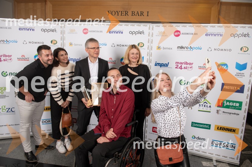  ... ;  ... ;  Dean Besednjak, Kronoterm, d.o.o.;  Bogdan Kronovšek, direktor in lastnik podjetja Kronoterm;  ... ;  ... Štajerski gospodarski oskar za leto 2022