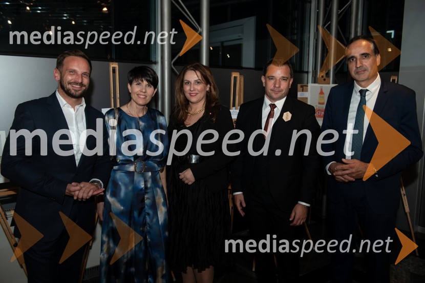  David  Klobasa, župan Občine Sveta Trojica in podjetnik; mag. Aleksandra Podgornik, direktorica, Štajerska gospodarska zbornica;  Tatjana  Vogrinec Burgar, predsednica uprave, Elektro Maribor;  Zdenko Škraban, Vitoma PR;  Bernard Memon, nekdanji svetnik NSi v Mariboru, direktor, Zavod za zaposlovanjeŠtajerski gospodarski oskar za leto 2022