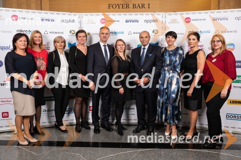  ... ;  ... ;  ... ;  ... ;  Albert Kekec, predsednik ŠGZ, direktor, Dorssen d.o.o;  Mojca Cehtl; dr. Roman Glaser, častni predsednik, Štajerska gospodarska zbornica; mag. Aleksandra Podgornik, direktorica, Štajerska gospodarska zbornica;  ... ;  ... Štajerski gospodarski oskar za leto 2022