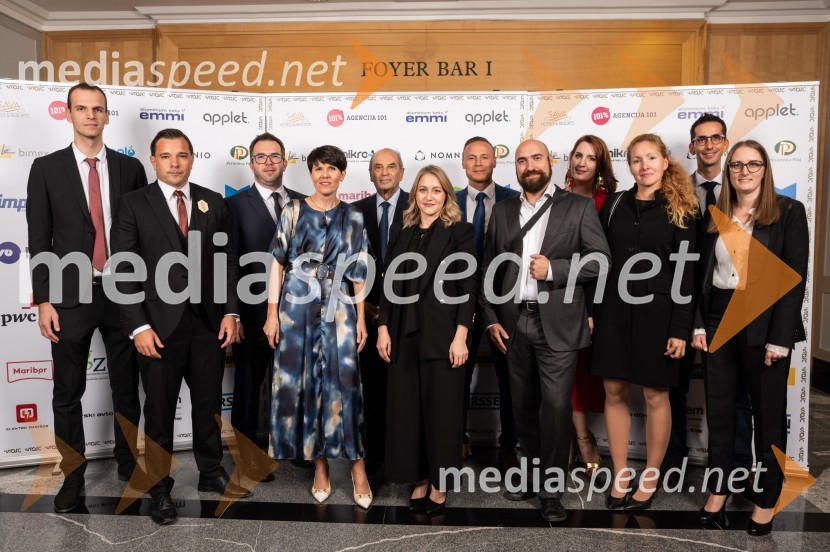  ... ;  Zdenko Škraban, Vitoma PR;  ... ; mag. Aleksandra Podgornik, direktorica, Štajerska gospodarska zbornica; dr. Roman Glaser, častni predsednik, Štajerska gospodarska zbornica;  ... ;  ... ;  ... ;  ... ;  ... ;  ... ;  ... Štajerski gospodarski oskar za leto 2022