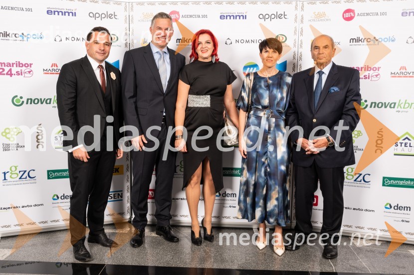  Zdenko Škraban, Vitoma PR;  ... ;  Nadja Jager Popović, ravnateljica, Srednjašola za oblikovanje Maribor; mag. Aleksandra Podgornik, direktorica, Štajerska gospodarska zbornica; dr. Roman Glaser, častni predsednik, Štajerska gospodarska zbornicaŠtajerski gospodarski oskar za leto 2022
