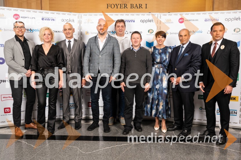  ... ;  ... ;  ... ;  ... ;  ... ;  ... ; mag. Aleksandra Podgornik, direktorica, Štajerska gospodarska zbornica; dr. Roman Glaser, častni predsednik, Štajerska gospodarska zbornica;  Zdenko Škraban, Vitoma PRŠtajerski gospodarski oskar za leto 2022