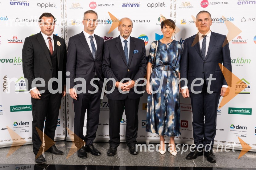  Zdenko Škraban, Vitoma PR;  Albert Kekec, predsednik ŠGZ, direktor, Dorssen d.o.o; dr. Roman Glaser, častni predsednik, Štajerska gospodarska zbornica; mag. Aleksandra Podgornik, direktorica, Štajerska gospodarska zbornica;  Marko Lotrič, predsednik, Državni svetŠtajerski gospodarski oskar za leto 2022