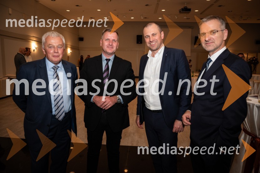  Gorazd  Bende, direktor Zavoda poslovno proizvodna cona Tezno; dr. Simon Rečnik, direktor Trdnih izdelkov in član uprave Leka d.d.;  Blaž Brodnjak, predsednik uprave NLB, Manager leta 2022;  Albert Kekec, predsednik ŠGZ, direktor, Dorssen d.o.oŠtajerski gospodarski oskar za leto 2022