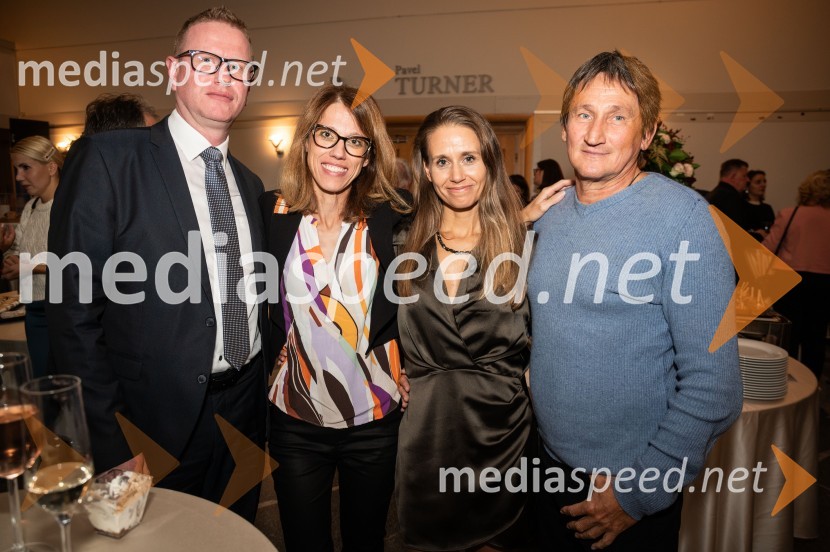  Peter Godnič, NLB;  Nastja Topalovič, vodja projektov, podjetje Ctrl;  Minja Lednik, Ad+Value, d.o.o.;  Gorazd KovačičŠtajerski gospodarski oskar za leto 2022