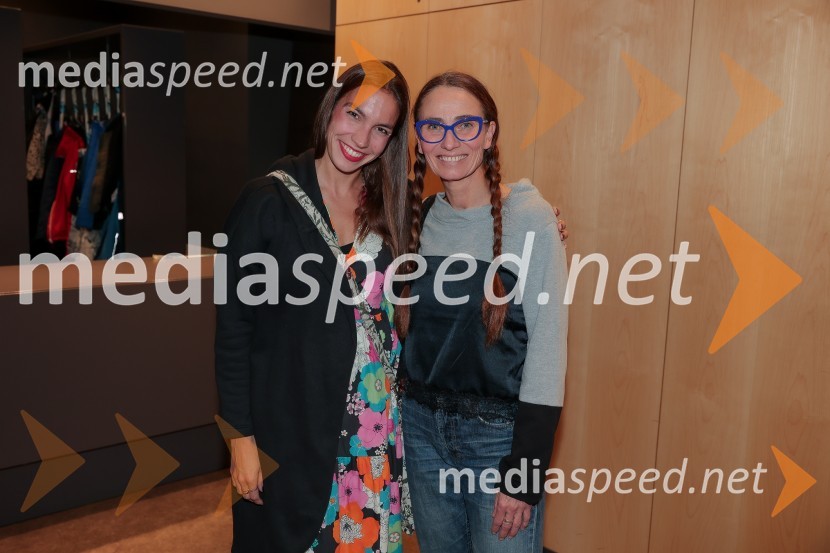  Klara Kastelec, igralka;  Alenka Tetičkovič, igralkaMala vrla viteza, premiera predstave, Lutkovno gledališče Ljubljana