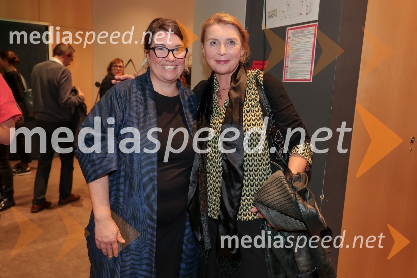  Ivana Djilas, režiserka;  Darja Reichman, igralkaMala vrla viteza, premiera predstave, Lutkovno gledališče Ljubljana